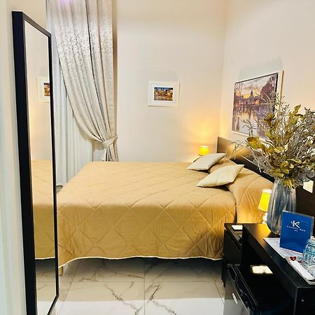 Kambal Maison Rome Luaran gambar